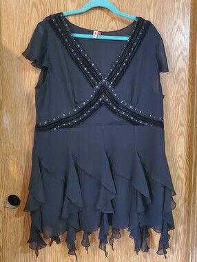 Seven7 Black Beaded V-Neck Ruffle Blouse Size 18/20